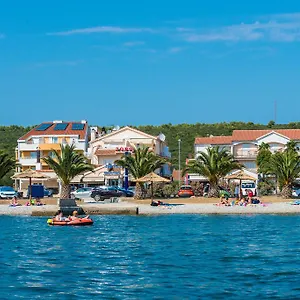 https://hotel-joso.hotelinzadar.com